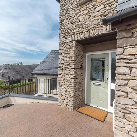 Pass The Keys Farrers View - Stylish Split Level Home In Levens Village Casa de Férias