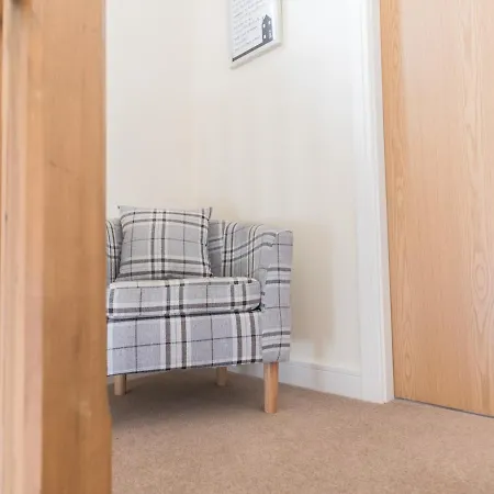 Pass The Keys Farrers View - Stylish Split Level Home In Levens Village Kendal