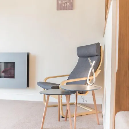 Pass The Keys Farrers View - Stylish Split Level Home In Levens Village Casa de Férias *
