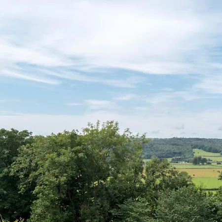 Pass The Keys Farrers View - Stylish Split Level Home In Levens Village *